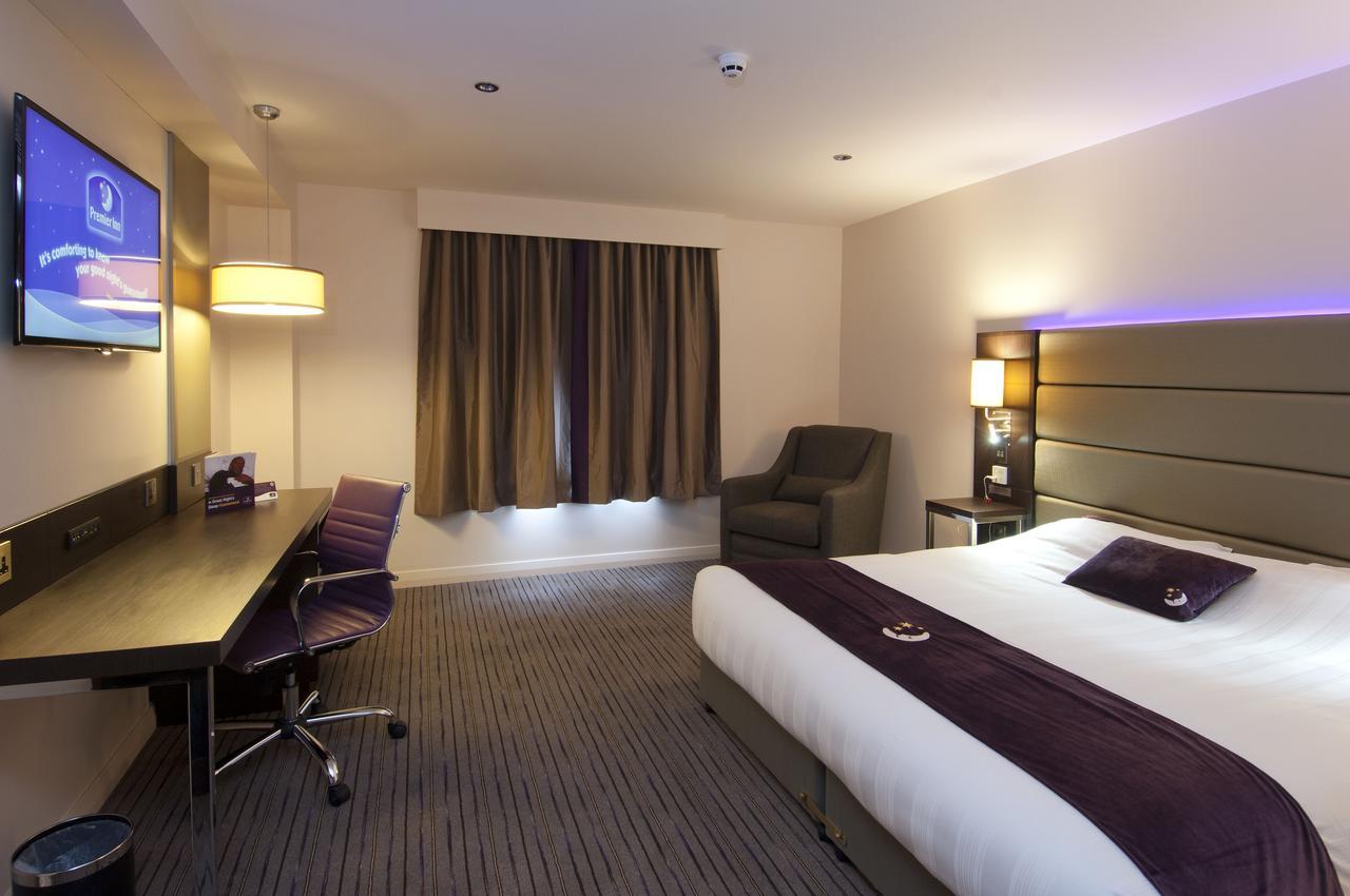 Premier Inn Glasgow Pacific Quay Стая снимка