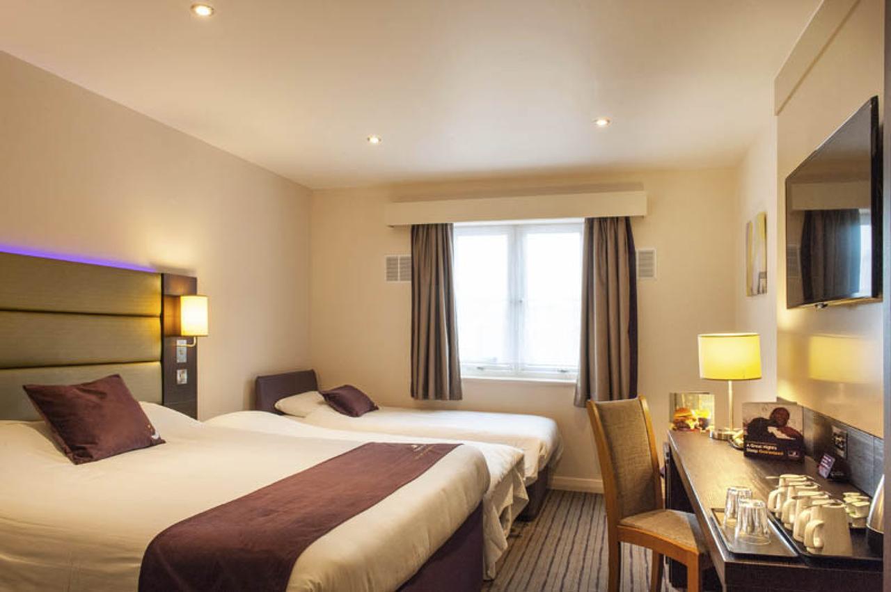Premier Inn Glasgow Pacific Quay Екстериор снимка