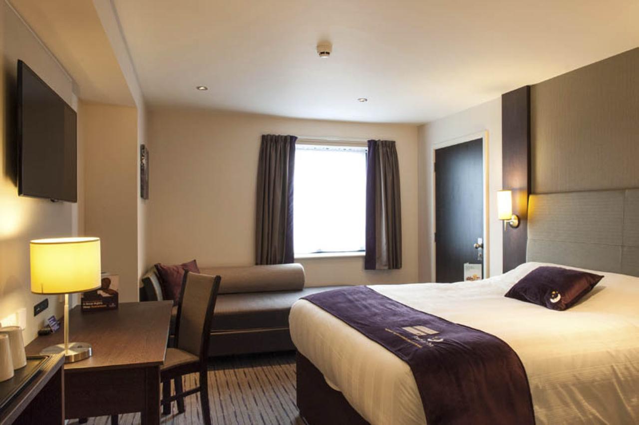 Premier Inn Glasgow Pacific Quay Екстериор снимка