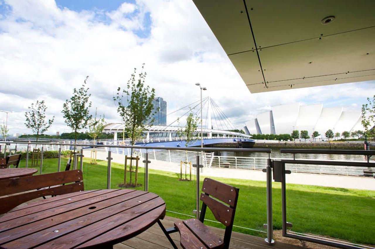 Premier Inn Glasgow Pacific Quay Екстериор снимка